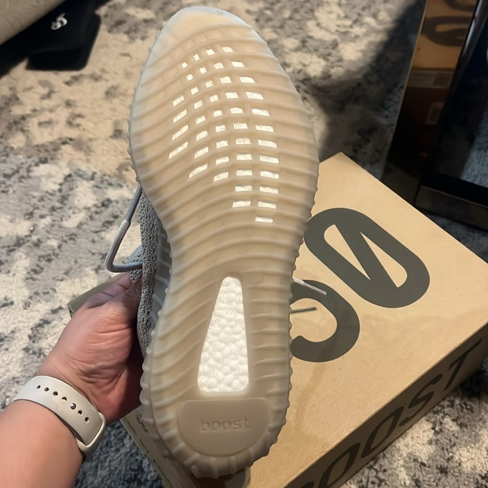 Yeezy boost 350 V2 slate 10.5 - Picture 4 of 8
